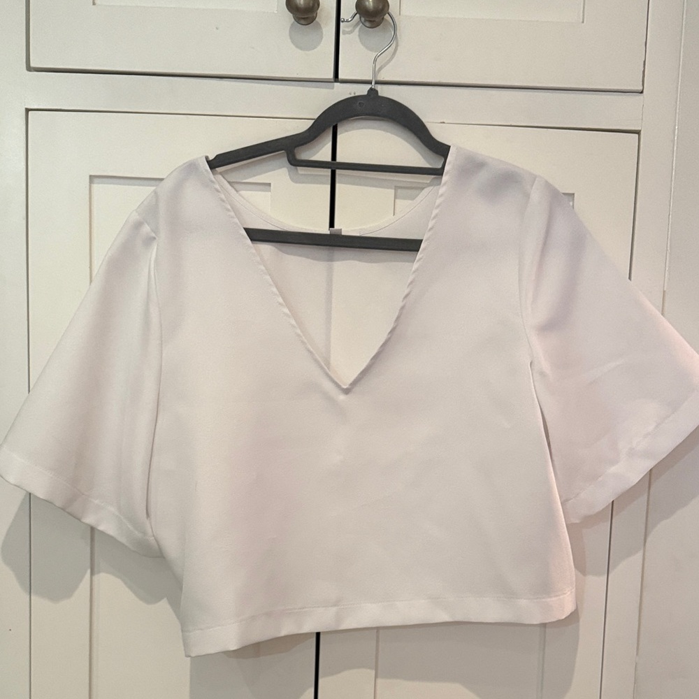 NWT Vetta Capsule Elegant White Reversible V-Neck Women's Top